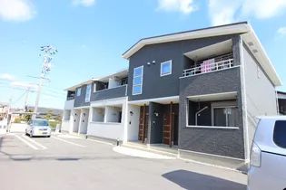 ラ・ファミーユ Ⅱ【1階】の外観