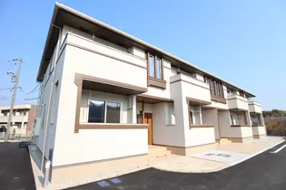 シャトレ・カズB【1階】の外観