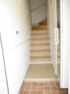 QUEEN’S.K Ⅰ【2階】の玄関