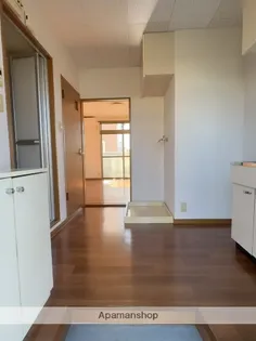 西村ハイツ【102号室】の玄関