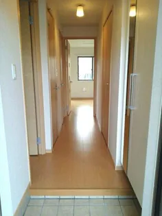 モダングランツF【1階】の玄関