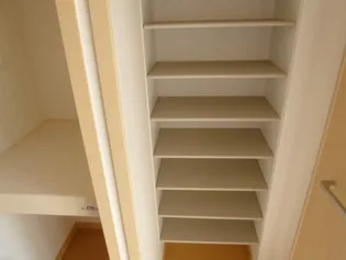 モン・シャンブル【1階】の内装