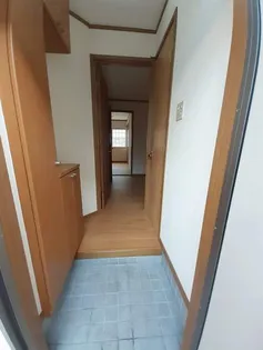 メゾン・ド・NANA【1階】の玄関