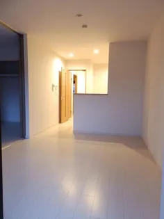 アートレジデンス聖蹟【2階】の居間