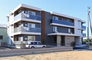 イリスコートの画像