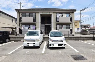 コンフォート A棟【2階】の外観