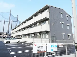 リーリエ中吉野【3階】の外観