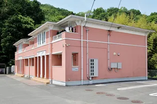 パークサイド前山 A【1階】の外観