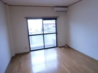 グリーンリバティー新蔵【201号室】の居間