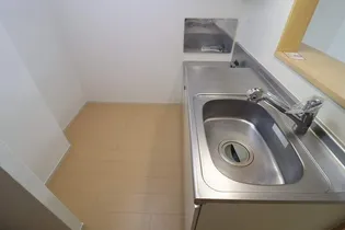 メゾンSAKAKI【107号室】の内装