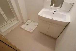 メゾンSAKAKI【105号室】の内装