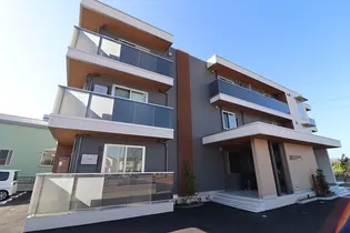 イリスコートの画像