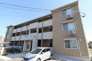 ルミエール E棟【1階】の外観