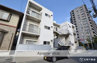 52−3 L−PLOT APARTMENT【3階】の外観