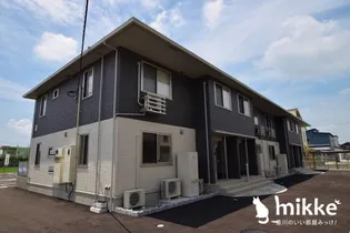 レグルス C棟【1階】の外観