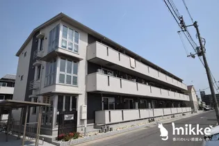 ラナ マラキ B棟【1階】の外観