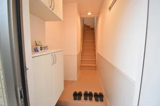 ミレット木太町【2階】の玄関