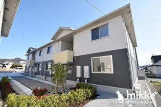 リリックガーデン B棟【2階】の外観