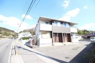 ピースタウン川東の画像