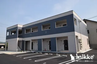 ロココ【1階】の外観