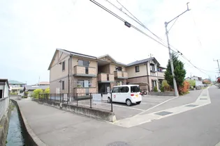 フローラルアベニュー藤田【2階】の外観