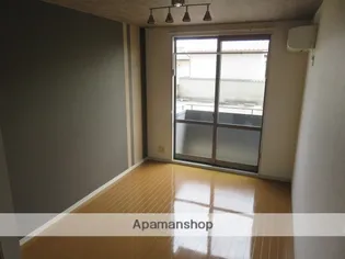 シャーメゾンMB.庄内【1階】の居間