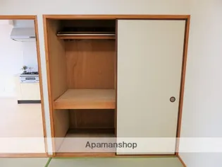 ファミール徳常【2階】の内装