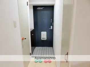 ファミール徳常【2階】の玄関