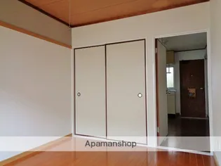 山内アパート【1階】の居間