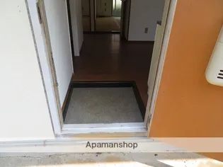 山内アパート【1階】の玄関