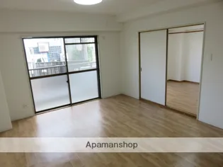 アーバンコート久保田【1階】の居間