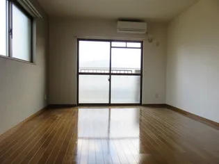 エストゥディオKATO【3階】の居間