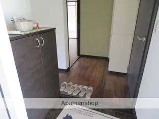 アーバンコート山根【4階】の玄関