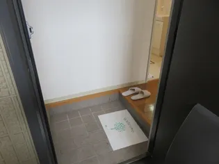 シャーメゾン鈴木【1階】の玄関