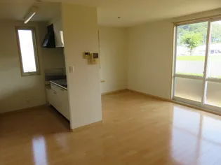 シャーメゾン秋桜(コスモス)【1階】の居間