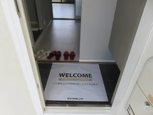 アベニューハタダⅢ A【2階】の玄関