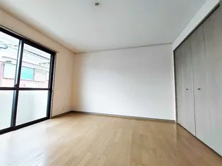 アベニューハタダⅢ A【2階】の居間