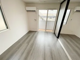 サンティエ【1階】の居間