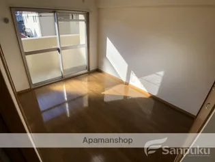 MARINE PALETTEⅡ【3階】の居間