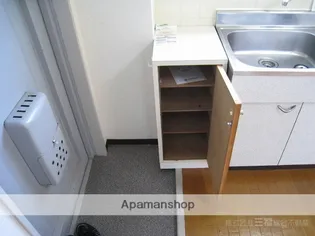 ローレンス小坂【1階】の玄関