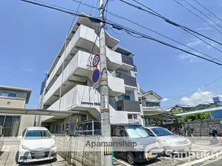 ローレンス小坂【1階】の外観