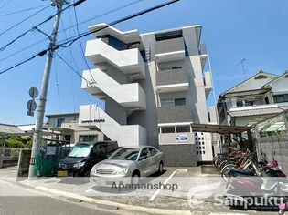 ローレンス小坂【1階】の外観