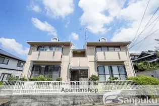 ファミール三好・【1階】の外観