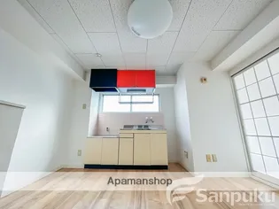 コスモリヴェール朝生田【3階】の内装