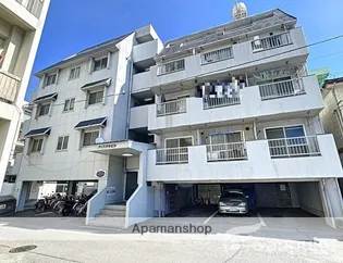 クリスタルビルの画像