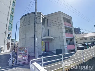 raffine' rouge【2階】の外観