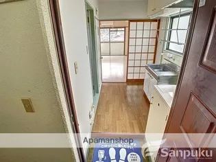 クレセントハイツ【4階】の玄関