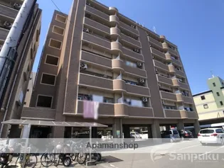 ノイシュロス久万ノ台【3階】の外観