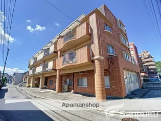 メゾン栗林【2階】の外観