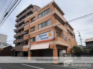 クィーンビル【3階】の外観